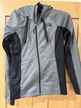 The North Face Gray & Black Hooded Full-Zip Jacket